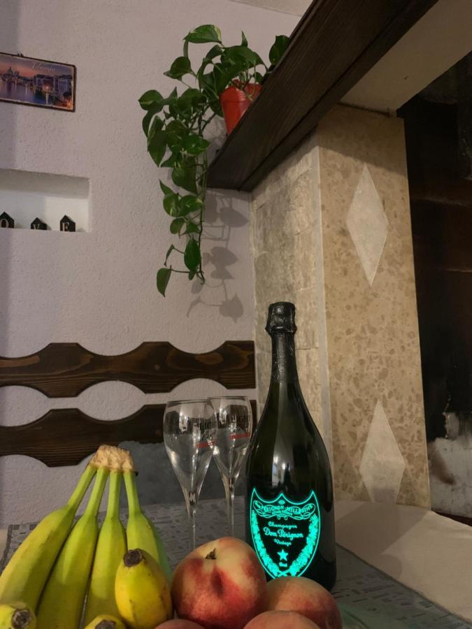פורץ Taverna Coctel מראה חיצוני תמונה